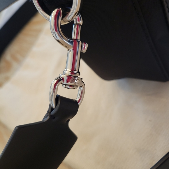 Valentino Garavani VLogo crossbody bag nylon and leather - Picture 6 of 12